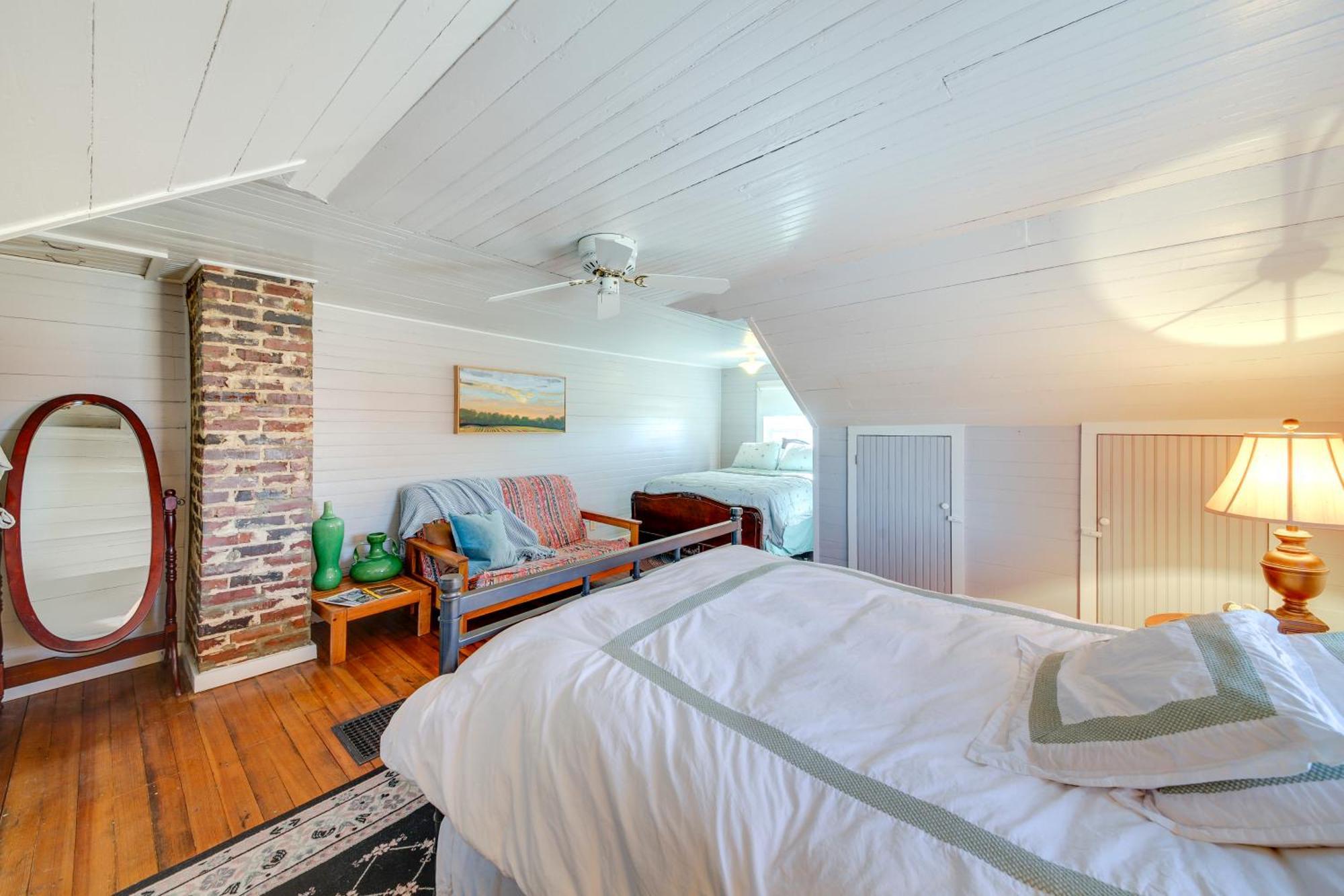 Cozy Augusta Home With Porch Walk To Katy Trail! Exterior photo